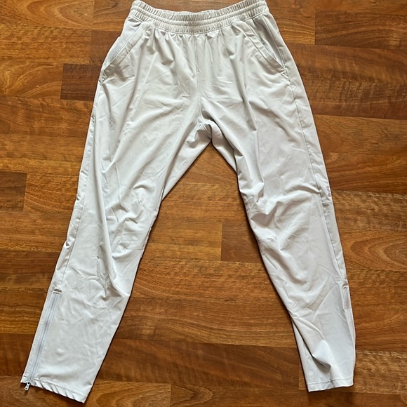 Under Armour Other - BNWOT light gray under Armour squad warm up pant